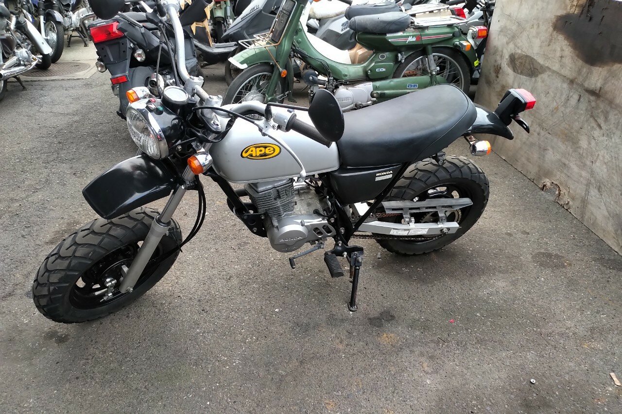VERKAUFT! Honda Ape 50, Japanisch, Silber, 6218 km