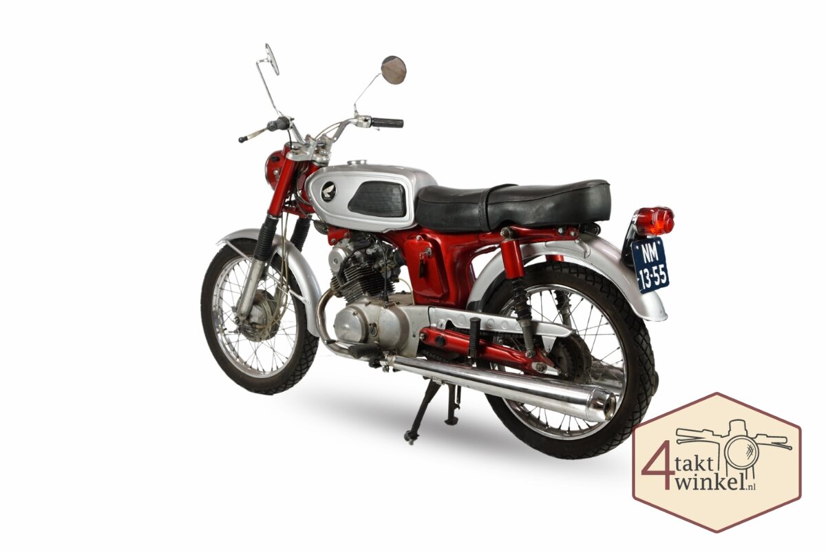 Honda SS125a mit niederl&auml;ndischem Nummernschild