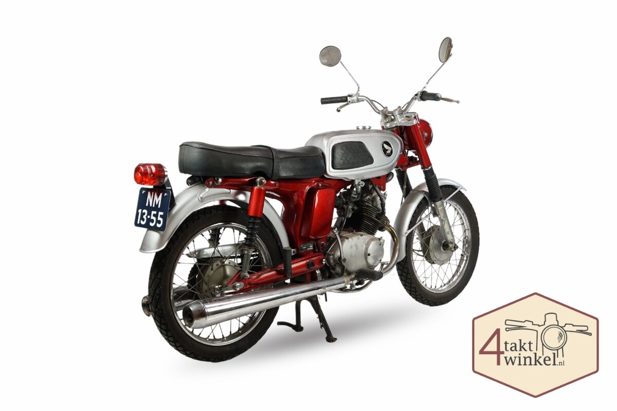 Honda SS125a mit niederl&auml;ndischem Nummernschild