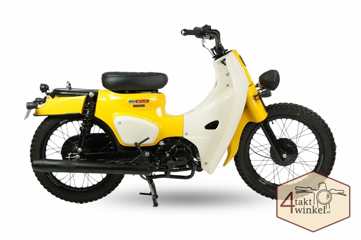 Honda C50, Custom, Gelb, mit niederl&auml;ndischem Kennzeichen