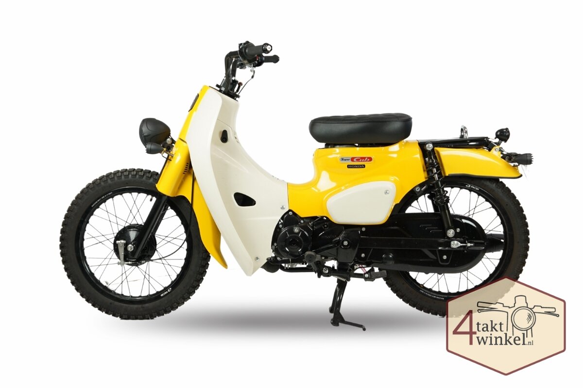 Honda C50, Custom, Gelb, mit niederl&auml;ndischem Kennzeichen