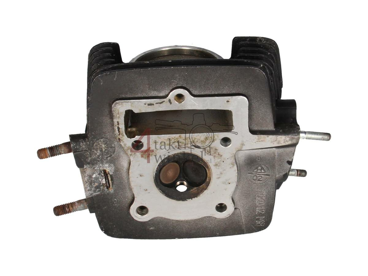 Zylinderkopf komplett, schwarz, OEM MASH gebrauchtes Product