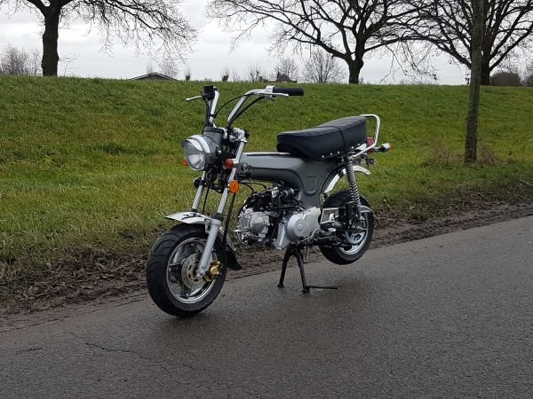 VERKAUFT Zhenhua Dax 50cc, EFI, Euro4, Grau