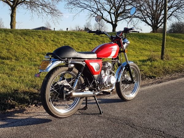 VERKOCHT ! Mash Fifty, 50cc, rood, 3726km