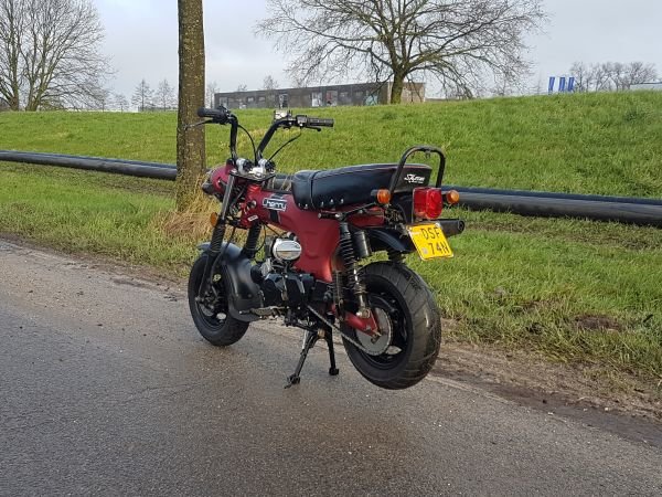 VERKOCHT ! Skyteam, 50cc, Dax, 4680km, rood, EFI