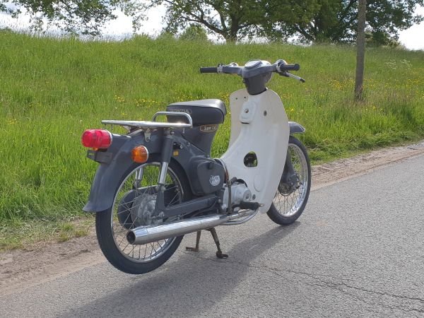 VERKOCHT ! Honda C50 OT Japans, grijs, 2565 km