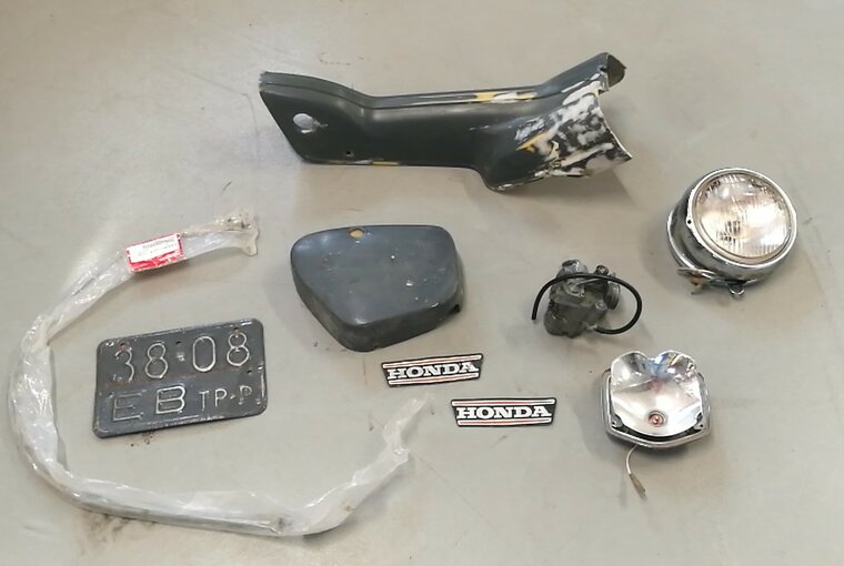 Honda CT90 K4, orange, 2963 Meilen