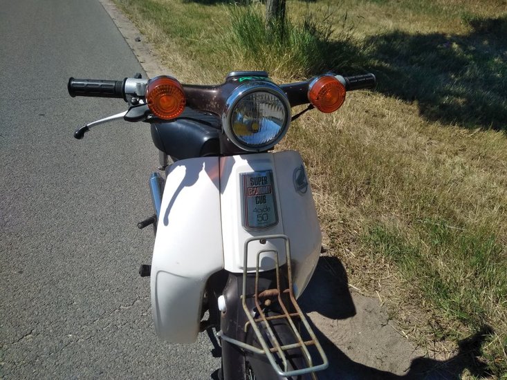 Honda C50 NT Japans, bruin, 4525 km, met kenteken