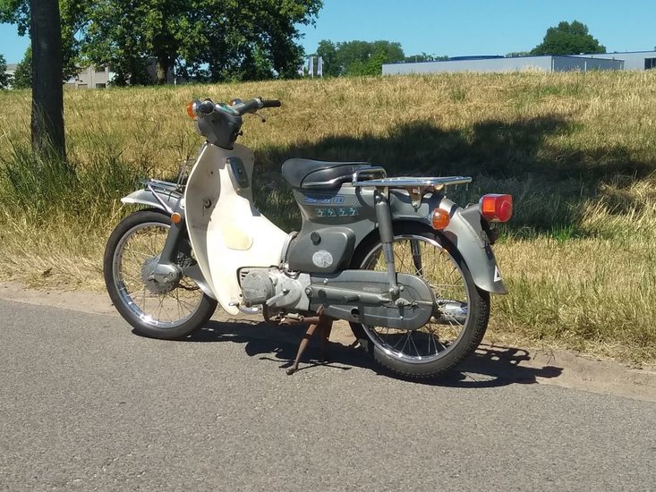 VERKOCHT Honda C90 K1 Japans, 10218 km, met kenteken!