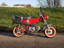 VERKOCHT ! Skyteam, 50cc, Dax, 8548km, rood