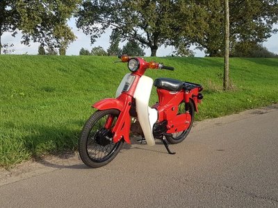 Fully restored! Honda C50 OT Japanese, Red, 3321 km, with papers