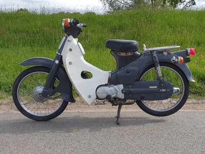 VERKOCHT ! Honda C50 OT Japans, grijs, 2565 km