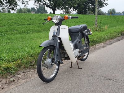 VERKAUFT ! Honda C50 OT Japanese, gray, 5897 km, with papers