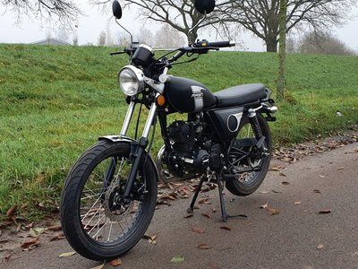 VERKOCHT! Mash Fifty, 50cc, rood, 14092km