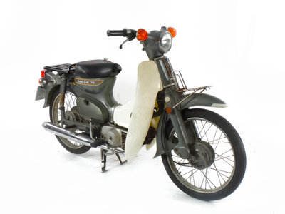 VERKAUFT Honda C70 Japanese, gray, 6785km, with papers!