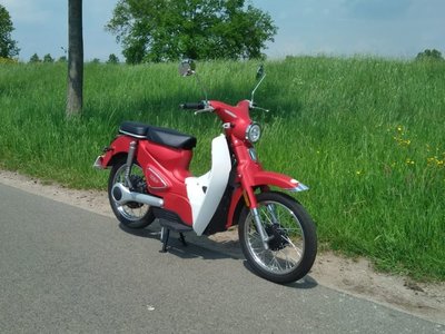 VERKAUFT! Cineco E-Classic, 1000w, Elektro, Rot
