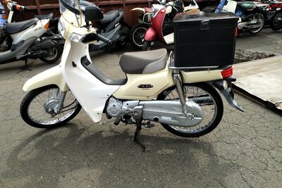 Honda C50 2012,beige, 15262km