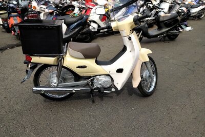 Honda C50 2012,beige, 15262km